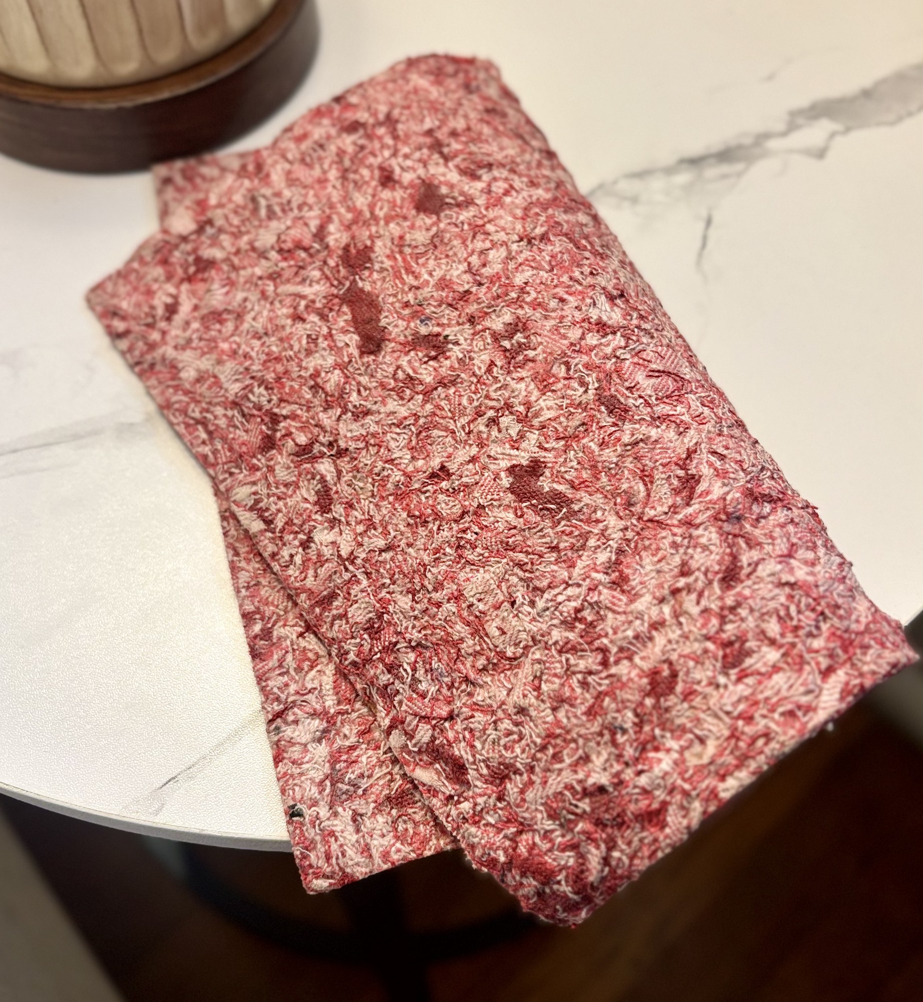 Algae used as a natural binder